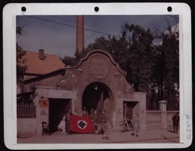 Thumbnail for ␀ > Munich, Birthplace Of Nazi Party.  Pictured In Front Of A Beer Hall In Which An Attempt Was Made On Hitler'S Life On 8 Nov 39 Are American Gi'S.