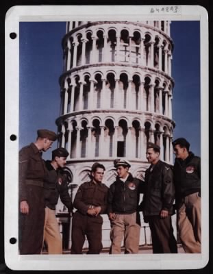 Thumbnail for ␀ > Pilots Of First Brazilian Fighter Squadron Pause In Front Of The Leaning Tower Of Pisa While Sightseeing During Their Stay In Italy.