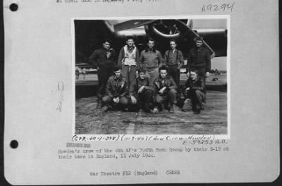 Consolidated > Howden'S Crew Of The 8Th Af'S 398Th Bomb Group By Their B-17 At Their Base In England, 11 July 1944.