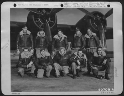 Consolidated > Lt. Paugh And Crew Of The 305Th Bomb Group, Are Shown Beside A B-17 Flying Fortress.  14 January 1944.  England.