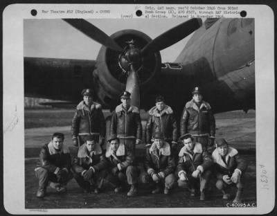 Consolidated > Lt. Dahleen And Crew Of The 359Th Bomb Squadron, 303Rd Bomb Group, Beside A Boeing B-17 Flying Fortress.  England, 20 December 1943.