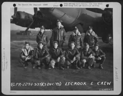 Consolidated > Lt. Crook And Crew Of The 359Th Bomb Squadron, 303Rd Bomb Group Based In England, Pose In Front Of A Boeing B-17 "Flying Fortress".  3 December 1943.