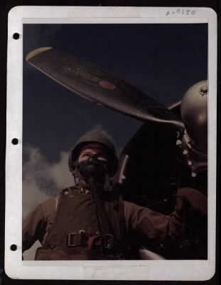 Bomber > Lt Andolshek Wearing New Type Flak Suit And Helmet. England.