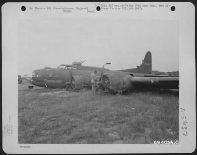 Consolidated > The Boeing B-17 "Flying Fortress" "Helno Gal" (A/C No. 085) Of The 322Nd Bomb Squadron, 91St Bomb Group, Made A Crash Landing At Its Base In Bassingbourne, England, As A Result Of Damage Inflicted During A Mission Over Berlin On 27 May 1943.