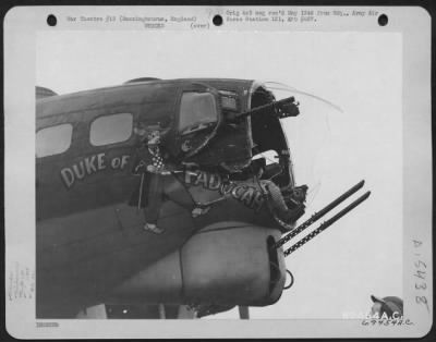 Consolidated > On 30 December 1943, The Left Wing Of Boeing B-17 (A/C No. 895) Hit The Nose Of The "Flying Fortress" "Duke Of Paducah" Breaking The Plexi-Glass And Doing Other Damage.  The Damaged Aircraft Belonged To The 324Th Bomb Squadron, 91St Bomb Group, Based Near