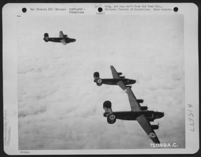 Consolidated > A Formation Of Consolidated B-24 Liberators Of The 2Nd Bomb Division, Roars Over Europe En Route To The Target Area.  24 November 1944.