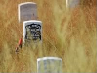 Custer's Grave SM 8-9-2007.jpg