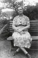 048- EDNA ELIZABETH (HALL) BARRETT 1950'S.JPG