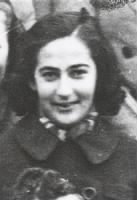 A portret of Fanny Philips from Vught in the Netherlands died 17-09-1943 in Auschwitz