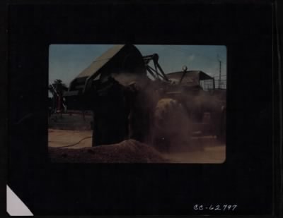Miscellaneous Photos [Railroad Protection, Mismatched Caption] > CC62797