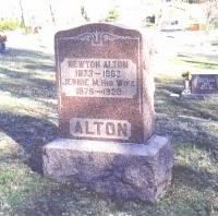 Grave of Newton and Jennie Alton