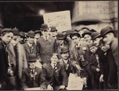 McGreevey Collection > The Boston Royal Rooters return from Pittsburgh, 1903 World Series