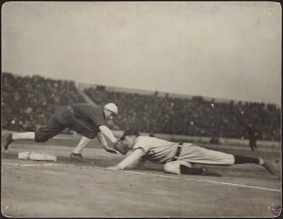 McGreevey Collection > Pick-off attempt at first, 1906 World Series