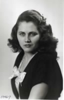 FH-FAMD-005b Flora Annie Miles Age 22 -- 1946.jpg