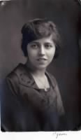 021-FH-MMM-016e -- Mary Morris Age 18 -- 1919.jpg