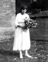 038-FH-MMM-037a -- Mary Morris Wedding Picture – 02 Nov 1922.jpg