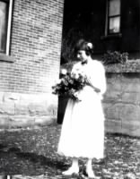 039-FH-MMM-037b -- Mary Morris Wedding Picture – 02 Nov 1922.jpg