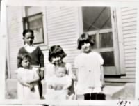046-FH-MMM-051aa -- Mary Morris & Henry Lee Miles Family --  1 Pix -- 1932.jpg