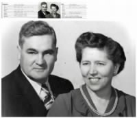 059-FH-MMM-035b -- Henry Lee Miles & Mary Morris 25th Wedding Anniversary – 02 Nov 1947.jpg