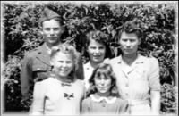 Johnson, Bruce C with Mother, Sarah Cecilia Sabin Johnson & sisters
