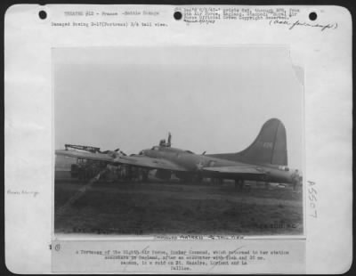 Battle Damage > Damaged Boeing B-17 (ofrtress) 3/4 tail view.
