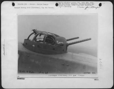 Battle Damage > Damaged Boeign B-17 (ofrtress), Top Gun Turret.