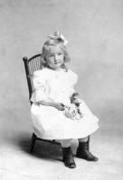 Dorothy (Simmons) Triebel as a little girl