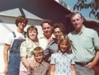 Will, Charlie and parts of their families 1973.jpg