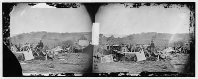 1005 - Keedysville, Md., vicinity. Confederate wounded at Smith's Barn, with Dr. Anson Hurd, 14th Indiana Volunteers, in attendance