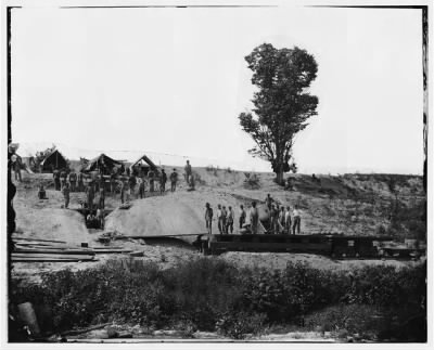 1602 - Petersburg, Va. The 'Dictator,' a 13-inch mortar, in position