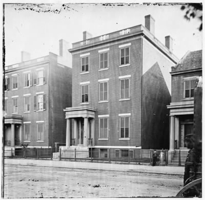 Thumbnail for 1751 - Richmond, Va. Residence of Gen. Robert E. Lee (707 East Franklin Street)