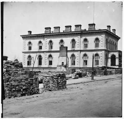 218 - Richmond, Virginia. Custom House standing among ruins