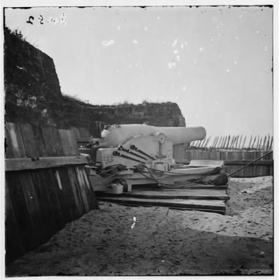 2733 - Morris Island, S.C. Interior view with mounted gun, Fort Putnam