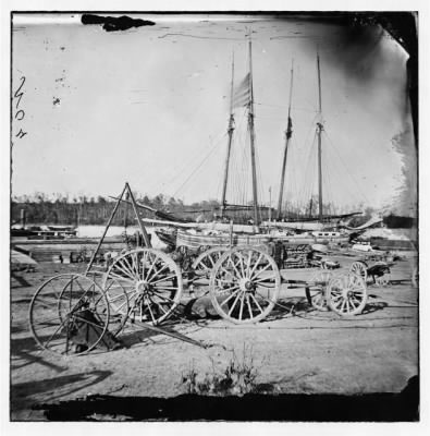 2794 - Broadway Landing, Appomattox River, Virginia. Supply boats and stores