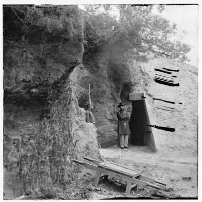 3152 - Yorktown, Virginia. Cornwallis cave. Used as a powder magazine by the Confederates