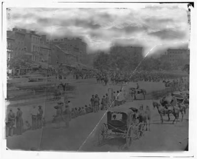 Thumbnail for 3355 - Washington, D.C. View of Pennsylvania Avenue from 9th Street, with mounted officers, band, and infantrymen with fixed bayonets at a halt