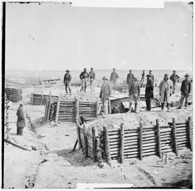 Thumbnail for 4417 - Petersburg, Va. Breastworks of the Confederate Fort Mahone ('Fort Damnation')