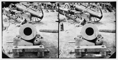 4767 - Broadway Landing, Appomattox River, Virginia. View of mortar and artillery