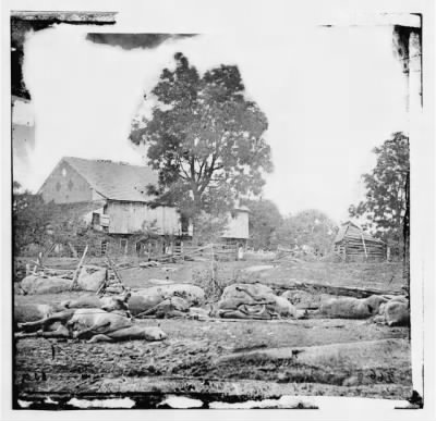 5685 - Gettysburg, Pennsylvania. View at Trostler's barn where the 9th Massachusetts Battery was cut up