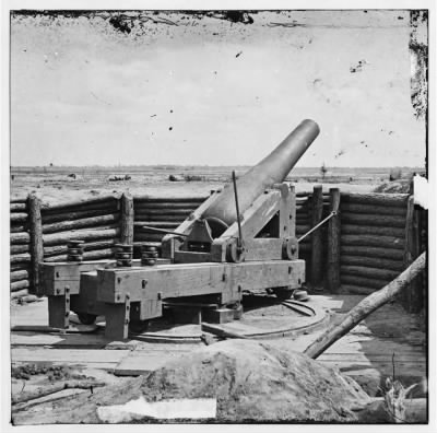 647 - Petersburg, Va. Heavy gun mounted on inner line of Confederate fortifications