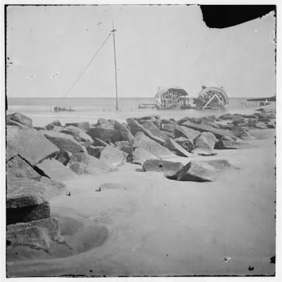 6526 - Sullivan's Island, S.C. Wreck of blockade-runner near the shore