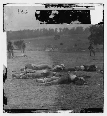 6672 - Gettysburg, Pennsylvania. Federal dead on the right of the Federal lines, killed on July 1