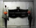 Rudolph Valentino crypt