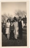 Bereuter, Harriett, Robert, Edith, Ernie 1930.JPG