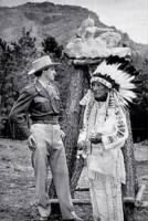 Korczak_Ziolkowski_and_Lakota_Chief_Henry_Standing_Bear,_kz_henry_48.jpg