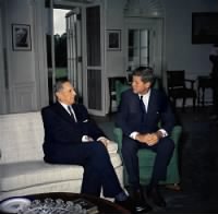 JFK and MacArthur.jpg