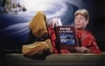 Sterling_Holloway_reading_Peter_and_the_Wolf.jpg