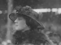 800px-Madeleine_Astor_at_Belmont_Park_1915.jpg