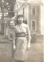 Thumbnail for Eleanor and Anna Bodenhausen 1943.jpg