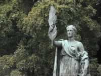 statue of Justice at the William McKinley monument in San Francisco.jpg